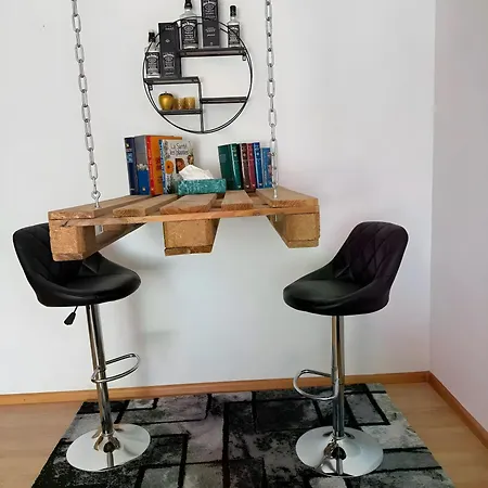 Komfort Trifft Διαμέρισμα