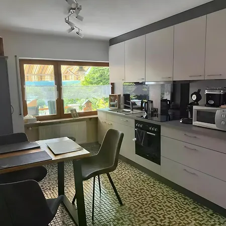 Komfort Trifft Διαμέρισμα